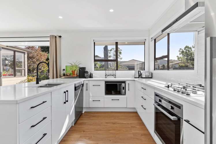 8 Red Beach Road Red Beach_6