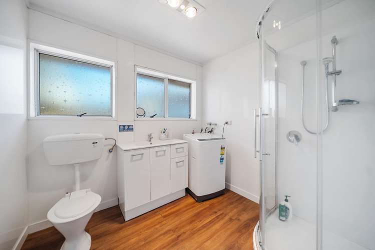 1/49A Landon Avenue Mangere East_13