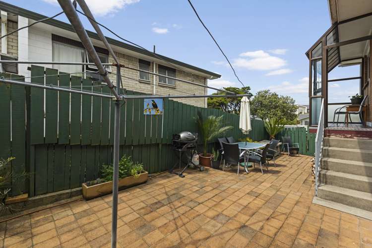 2/54 Luton Avenue Sunnyhills_26