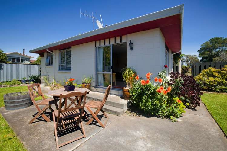 151 & 151a Beach Road Kaikoura_26