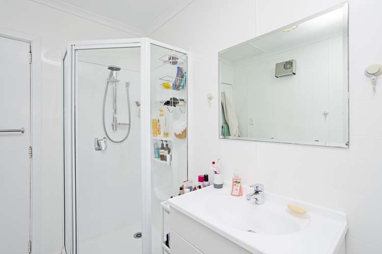 378 Saint Andrew Street Glengarry_13