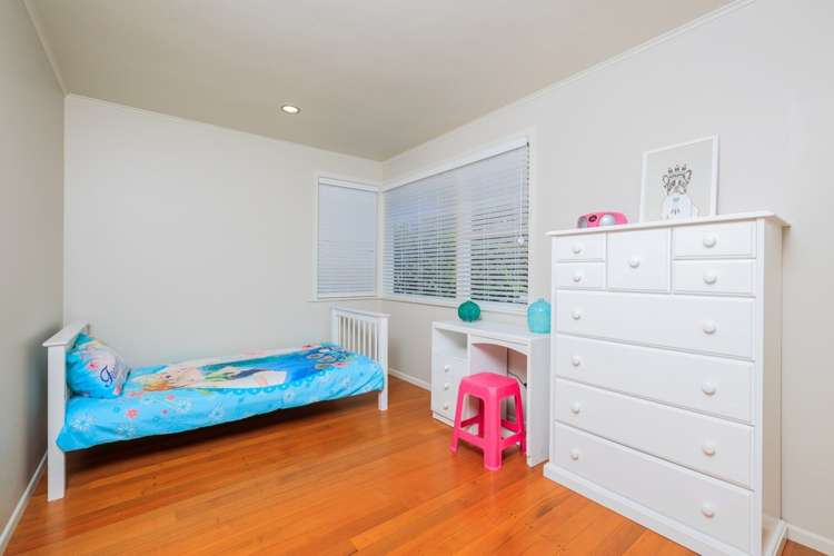 15 Tamariki Avenue Kelston_15