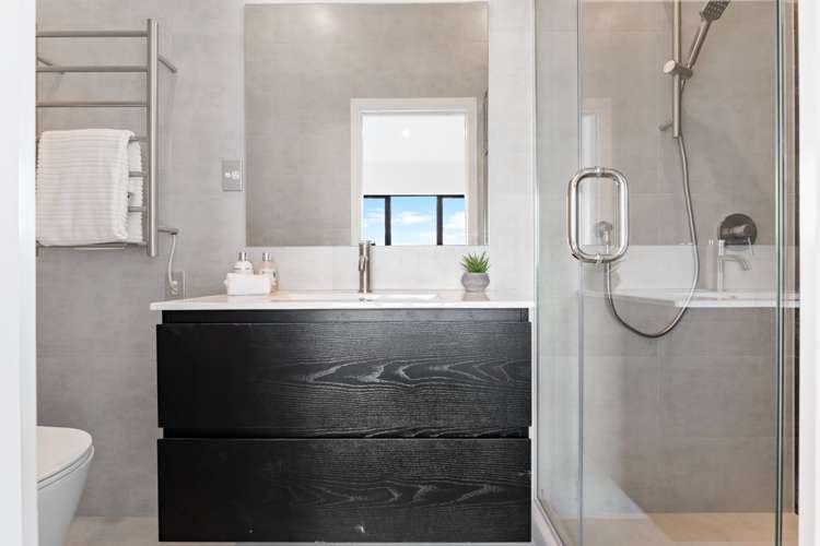 3/122 Archibald Road Kelston_11