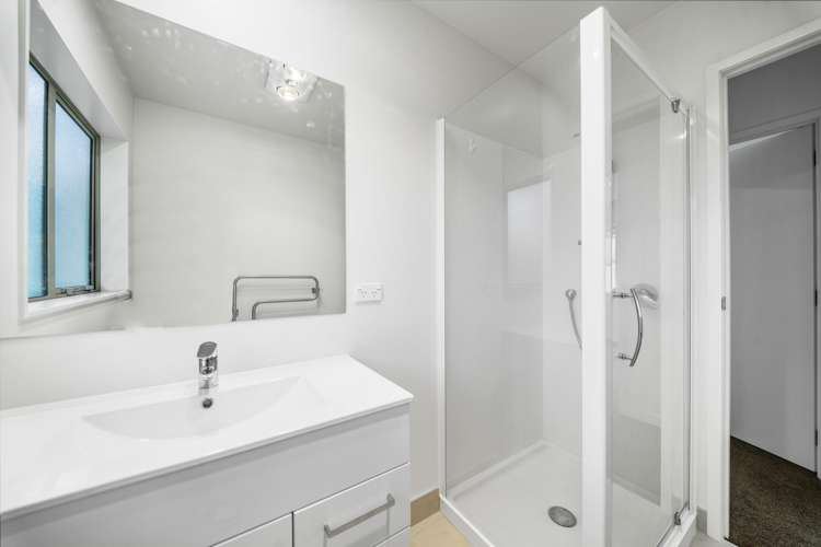 12A Withers Road Glen Eden_10