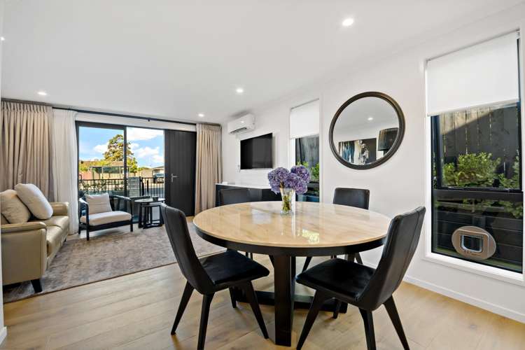 8 Patariki Way Beach Haven_4