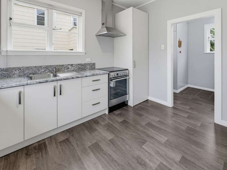 77 Andrew Street Marchwiel_5