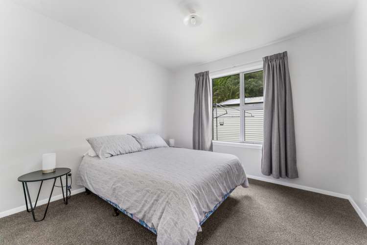 53 Wairau Road Picton_12