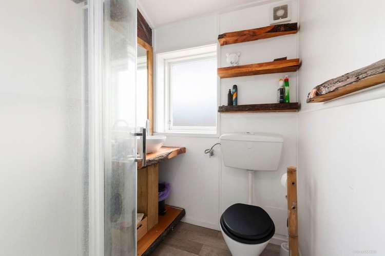 11 Elm Street Waiuku_8