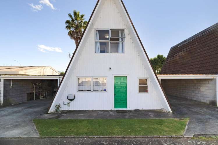 2/215 Fifteenth Avenue Tauranga South_11