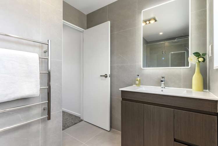 4B Bruce Road Glenfield_8