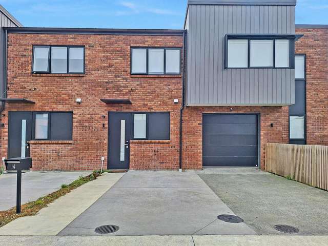 2 bedroom townhouse in Mount Wellington