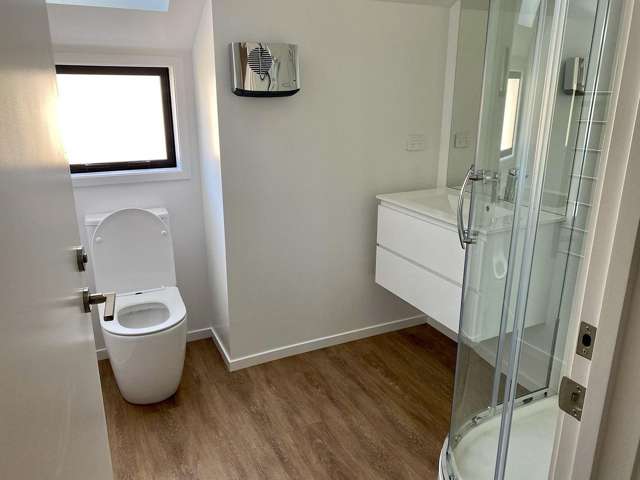 2/45 Division Street 10211_4