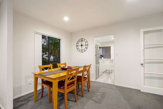 2/54 Granville Drive Massey_3