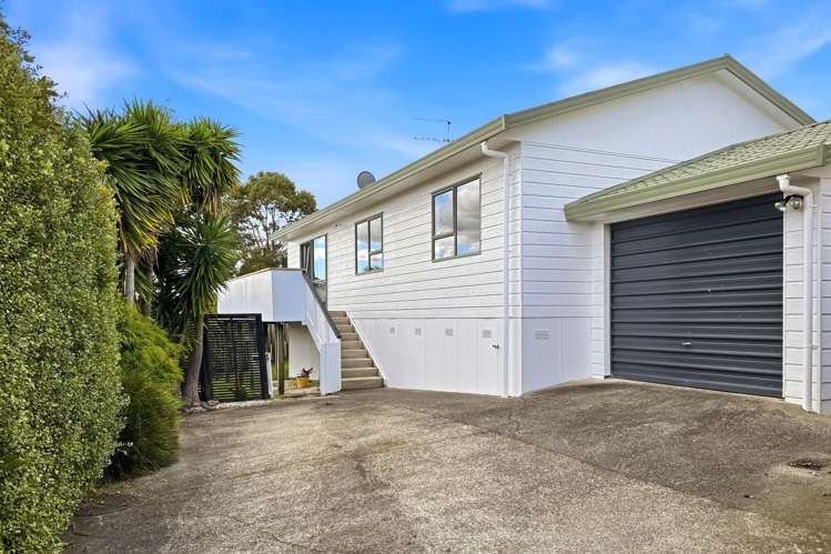 4b Knott Road Stanmore Bay_0