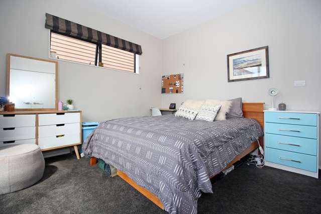 8 Rosewell Crescent Flat Bush_4