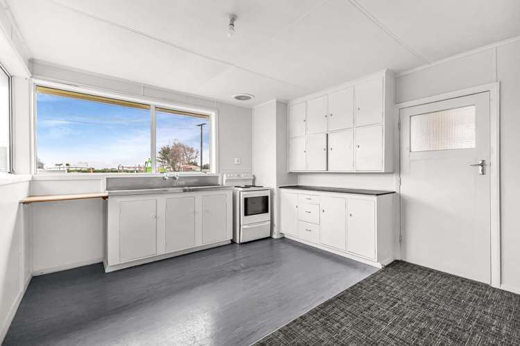 12 McGuire Street Hawera_8