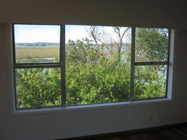 2/46 Gill Avenue Te Atatu Peninsula_5