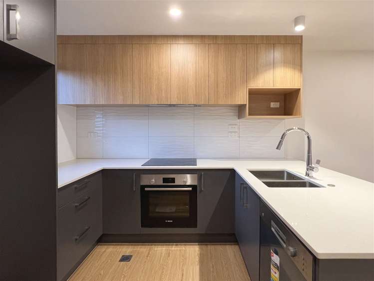 4/17 Rewarewa Road Te Atatu Peninsula_5