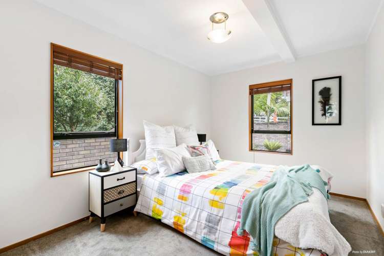 152 The Drive Epsom_8