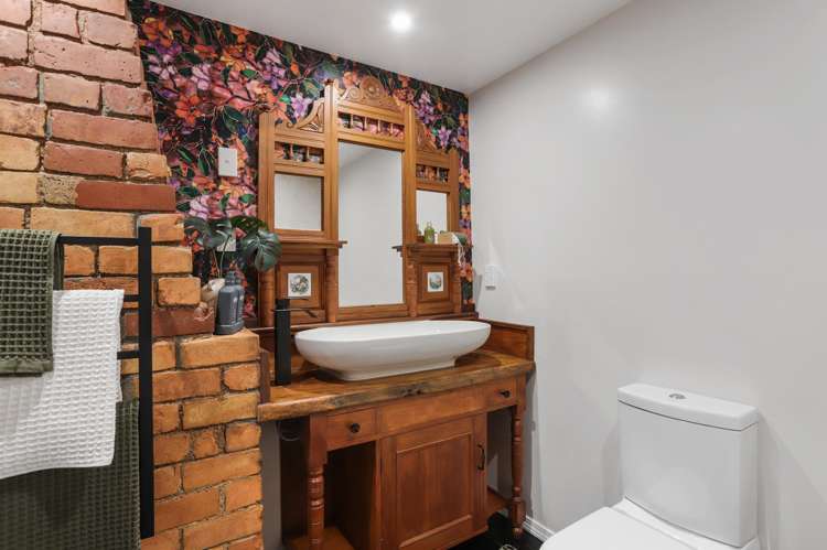 12 Kauri Loop Road Oratia_12