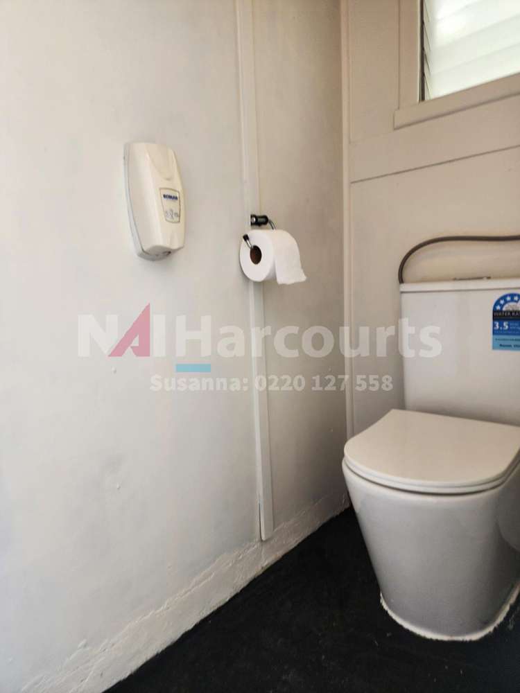 58 Commercial Road Helensville_15