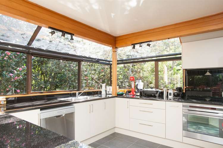 7 Merlincote Crescent Governors Bay_13