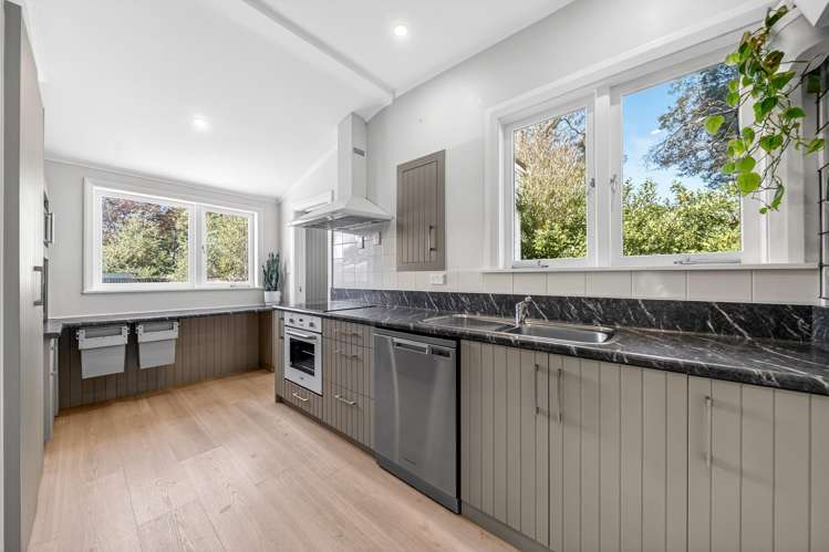 53 Park Road Carterton_15