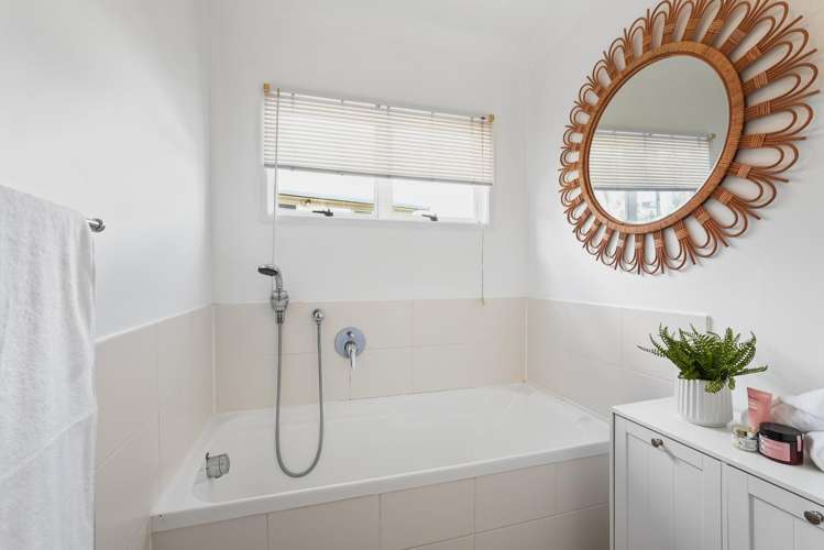 90 Hibiscus Coast Highway Red Beach_13