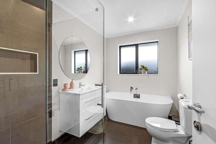 53 Selfe Crescent Burwood_10