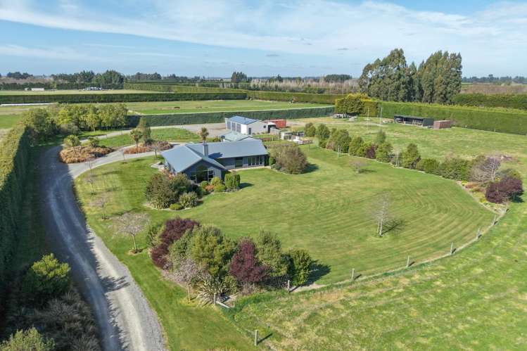 680 McLaughlins Road_0