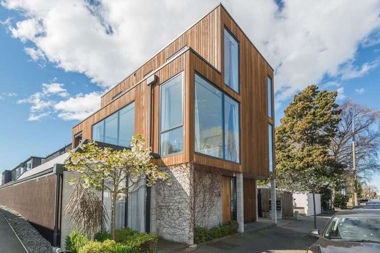 1/193 Kilmore Street_0