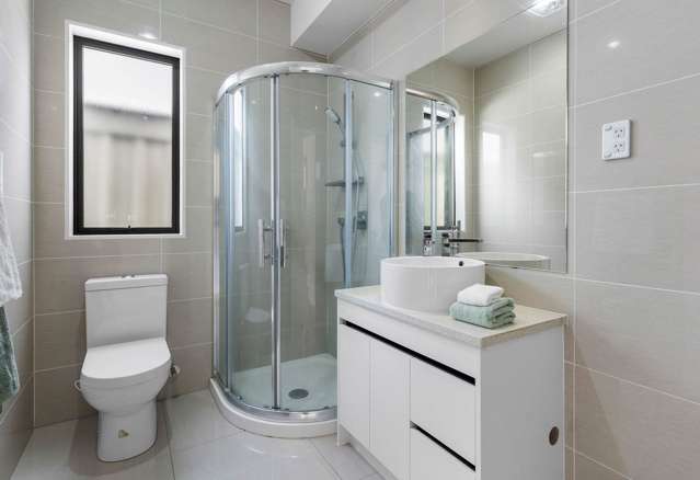 33 Springside Drive Flat Bush_4