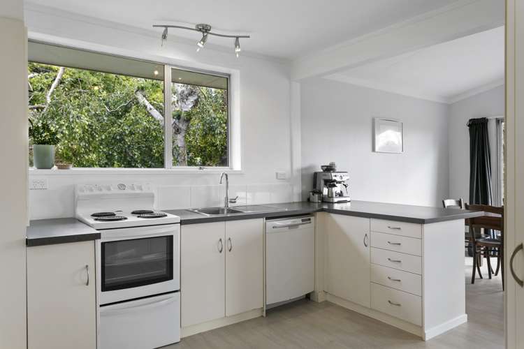 1/16 Sunset Street Hilltop_8