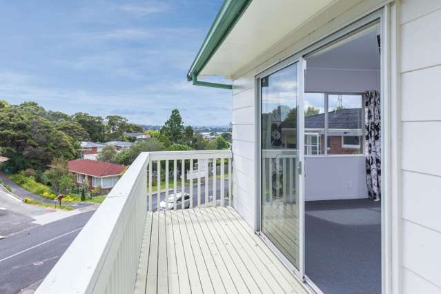 62 Ayton Drive Totara Vale_2