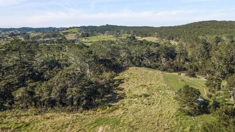 51 Drury Lane Dairy Flat_8