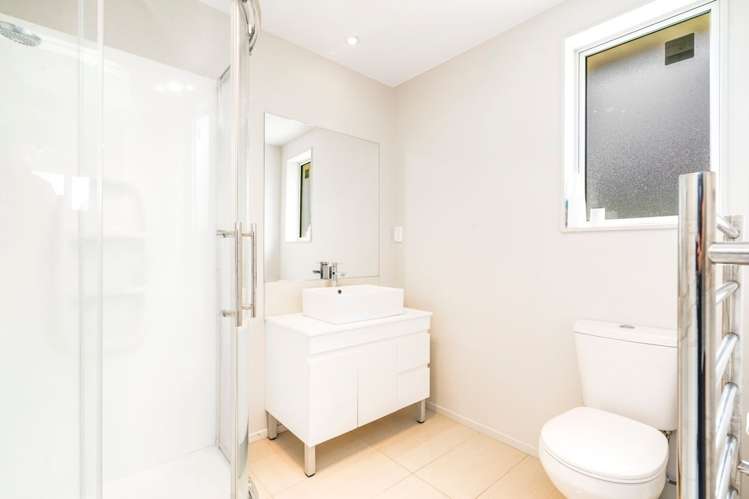 22 Manuka Road 11330_8