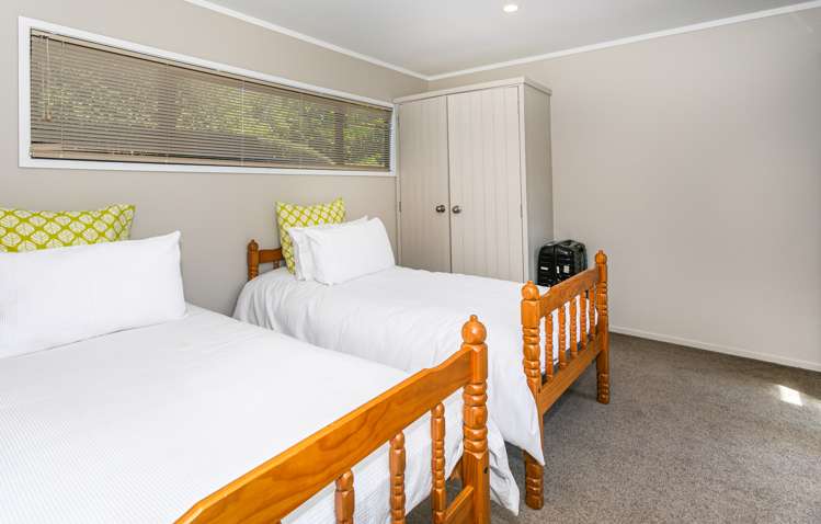 35 Grierson Close Hahei_14