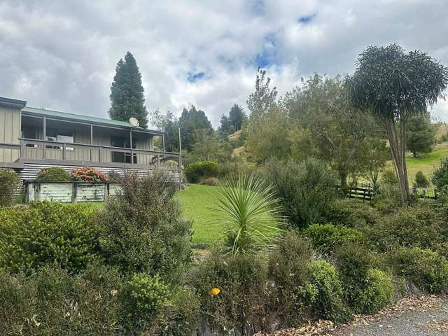 Rural large family home - live off the land