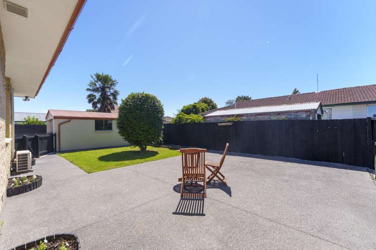 2/30 Trevor Street Hornby_19