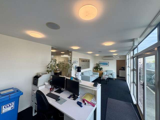 Unit 2, 63 Farm Street Mount Maunganui_2