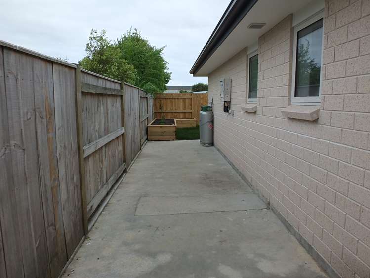 3 Hof Lane Foxton_18