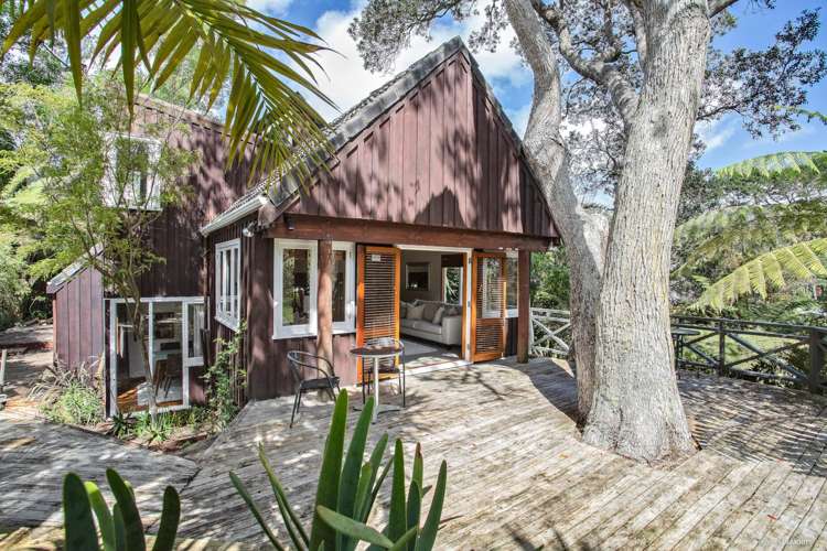 27 Rosecamp Road Beach Haven_0