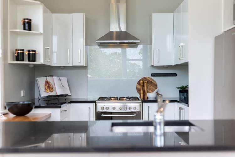 7 Chilka Street Berhampore_14