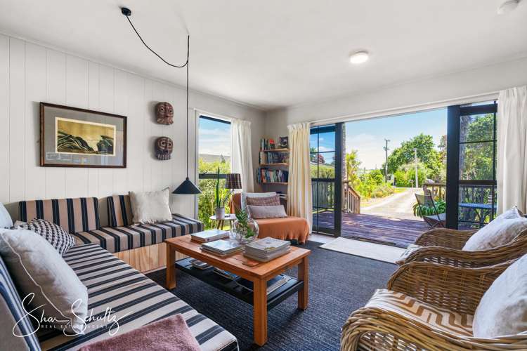 10 Regent Street Whakapirau_11