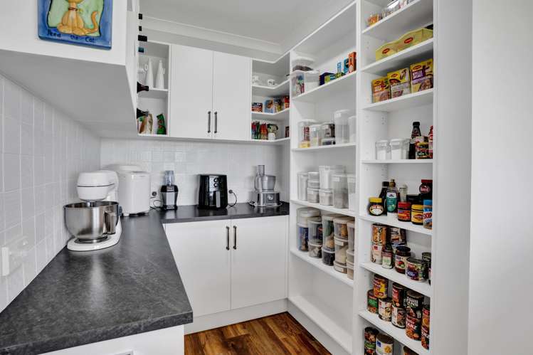 32B Bird Road Stratford_10