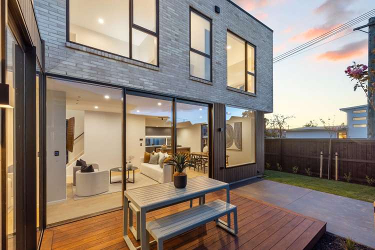 33 Clare Road Merivale_33