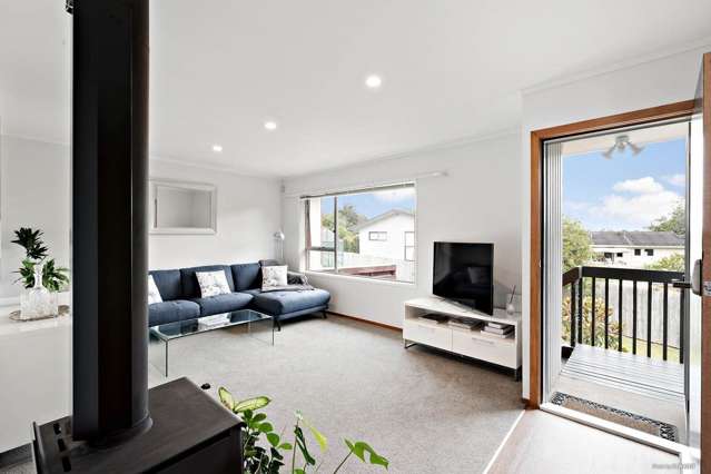 2/28 Scarlock Avenue Browns Bay_2