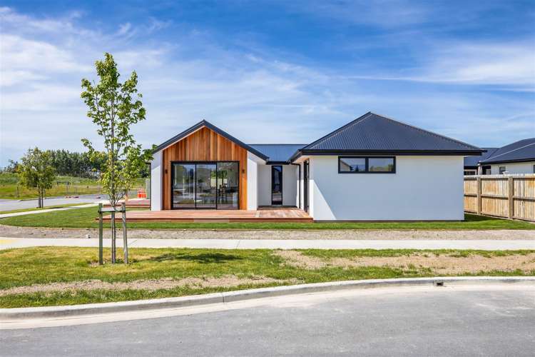 37 Mcquillan Avenue Woodend_16