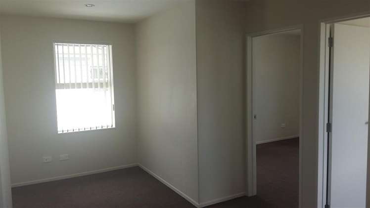 6 Pipipi Cres 1796_3