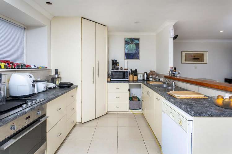 71 Lauderdale Road Birkdale_8